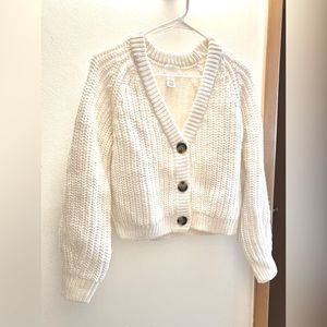 H&M White Short Rib Knit Cardigan with long raglan sleeves.
